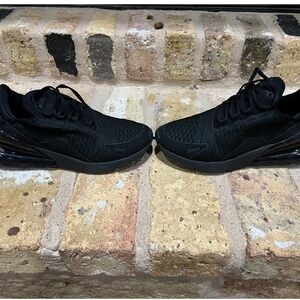 Woman Nike Air Max 270